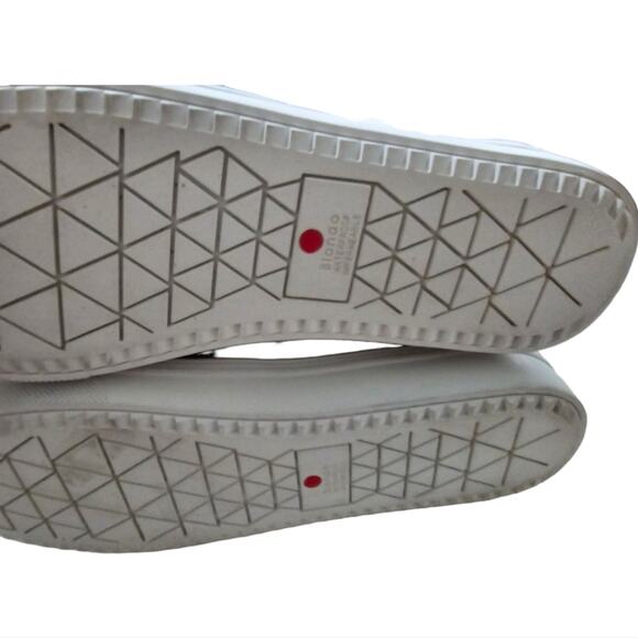 BLONDO Waterproof Beige Suede Slip On Grey Sneakers Women's Size 9 - Picture 7 of 10